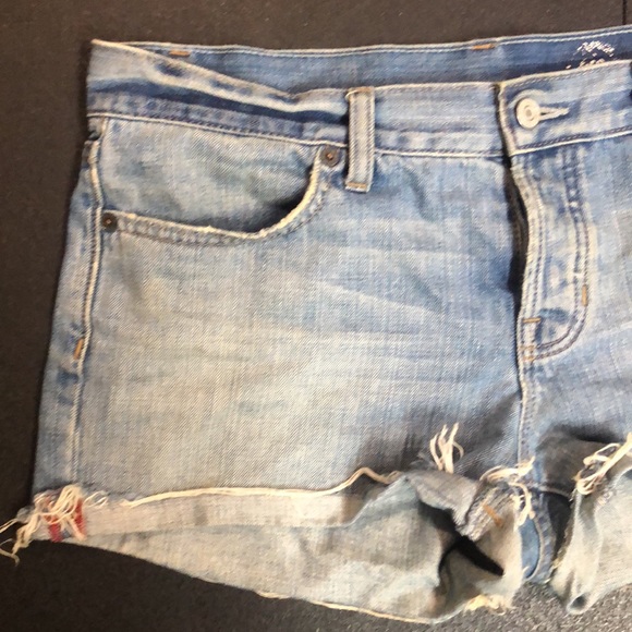 Gap 1969 Denim Cut Off Shorts Size 6 - Picture 2 of 9